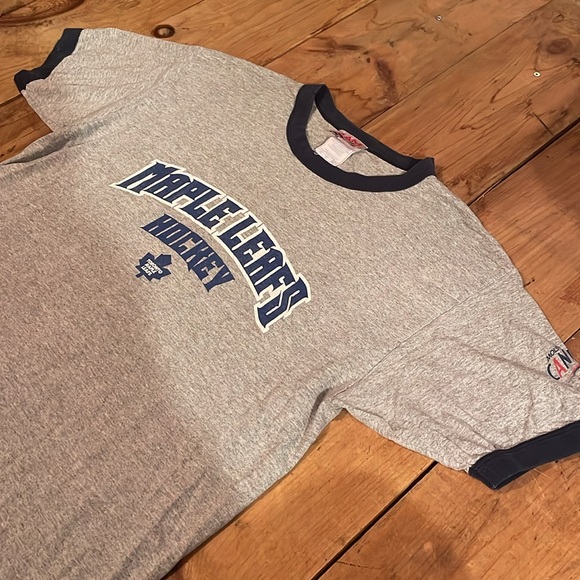 Vintage Toronto Maple Leafs shirt - XL - Picture 2 of 5